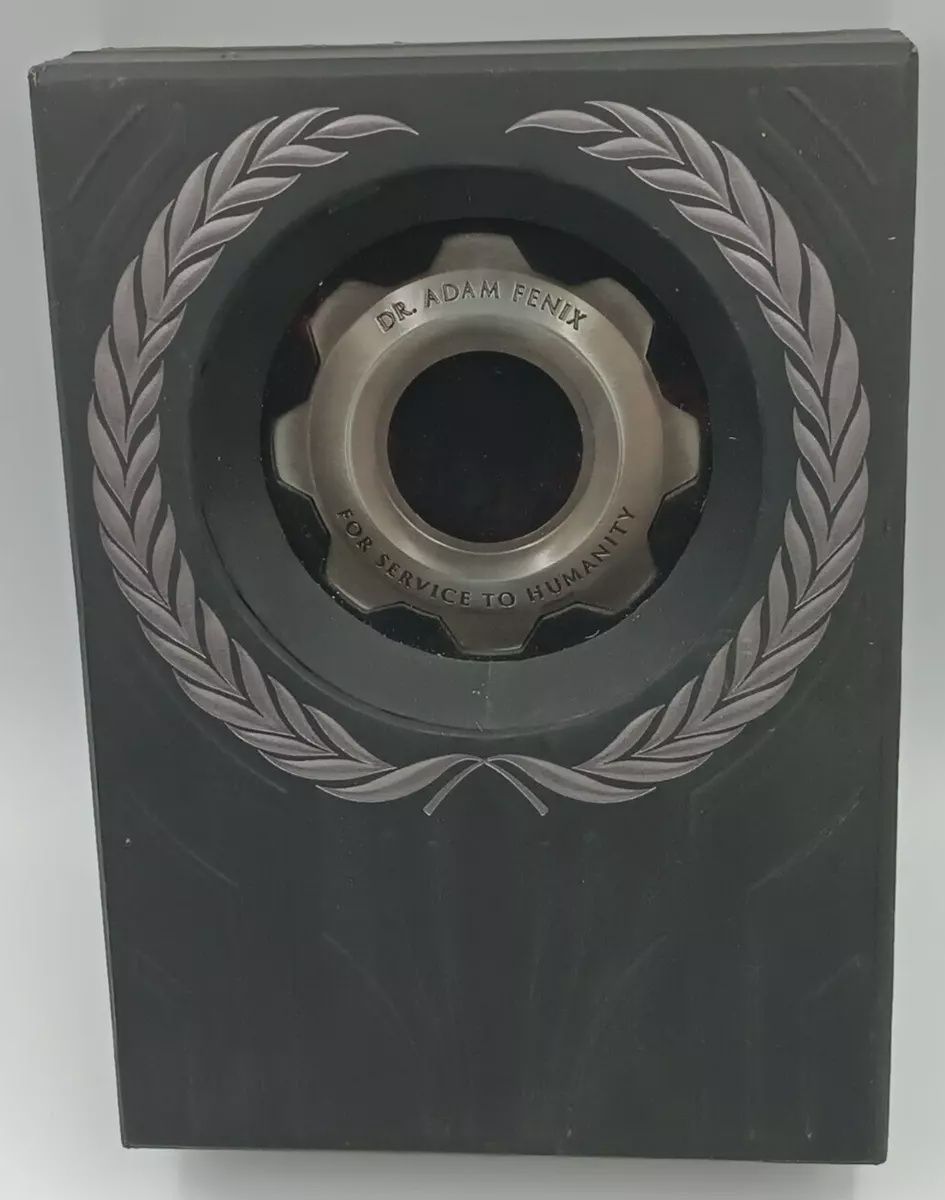 Gears of War 3 Service to Humanity Medal - Accessories