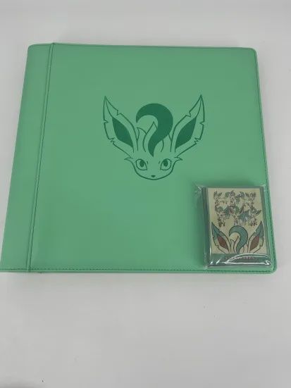 Pokemon - Leafeon - 12 Pocket Portfolio and Card Slevees