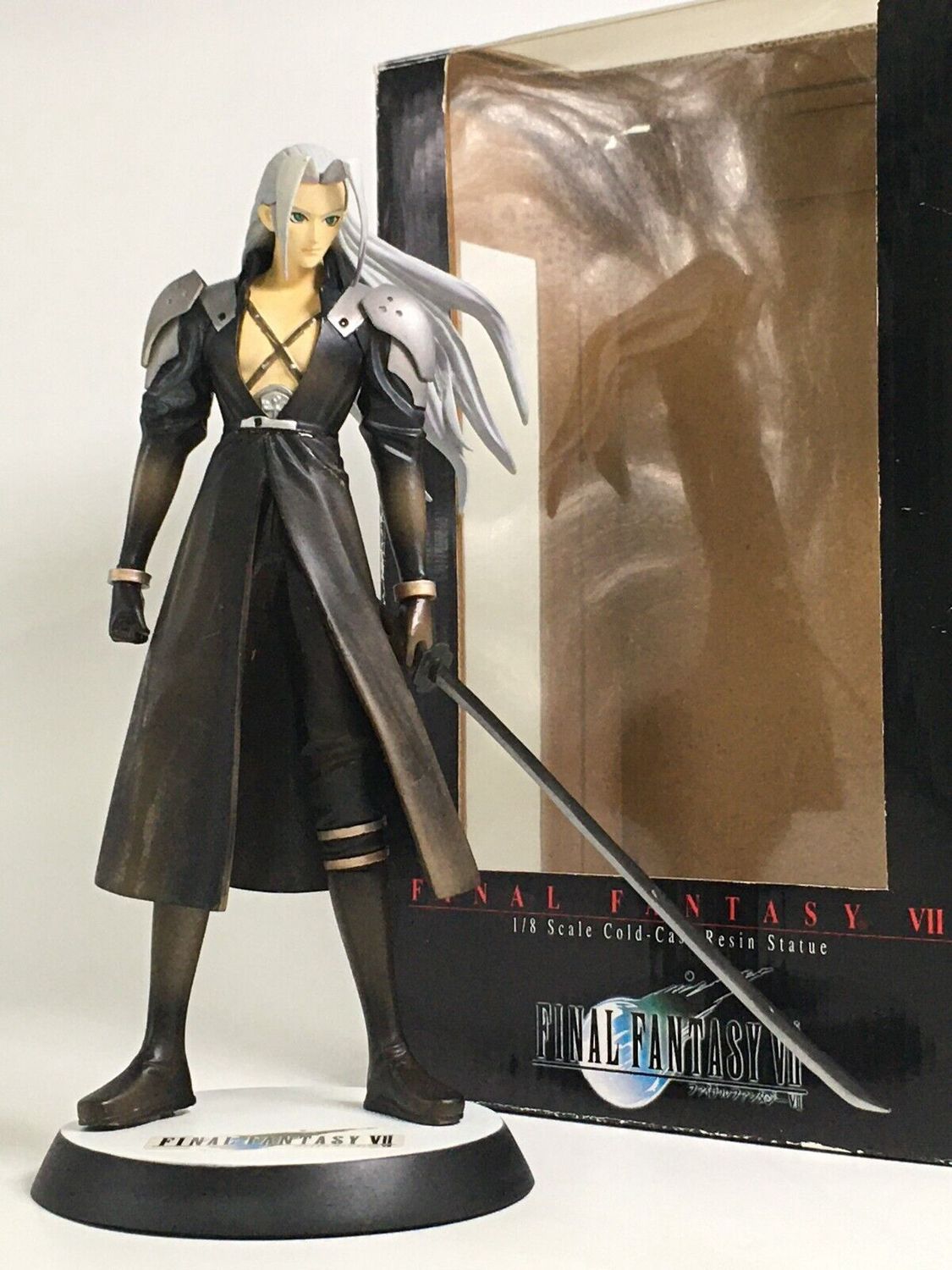 Final Fantasy 7 - Sephiroth - cold cast 1/8th scale Kotobukiya