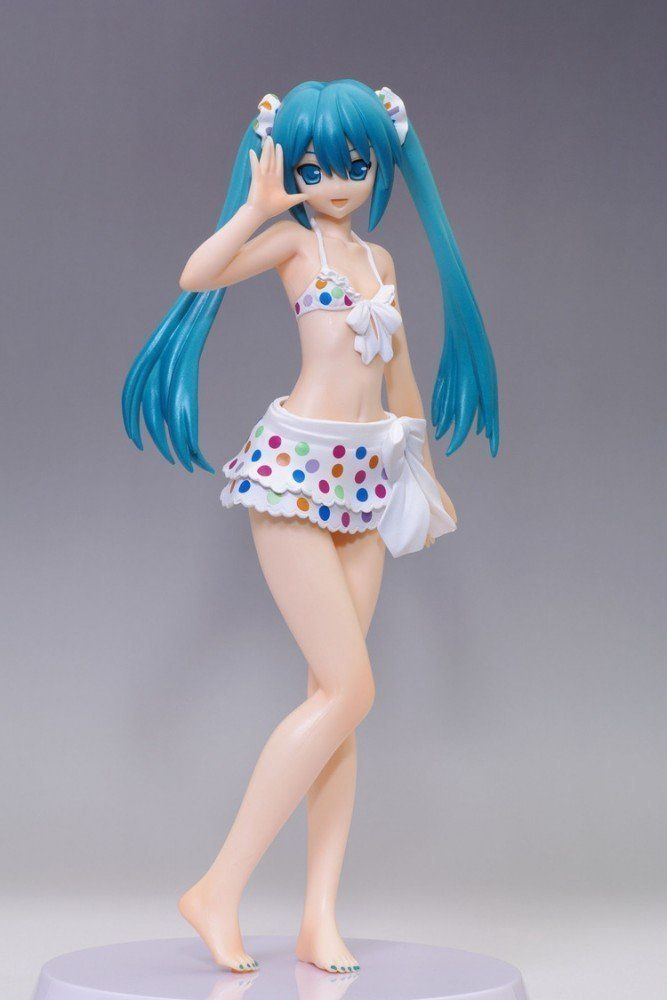 Hatsune Miku -Project DIVA-F With Polka Dot Style Bikini Figure