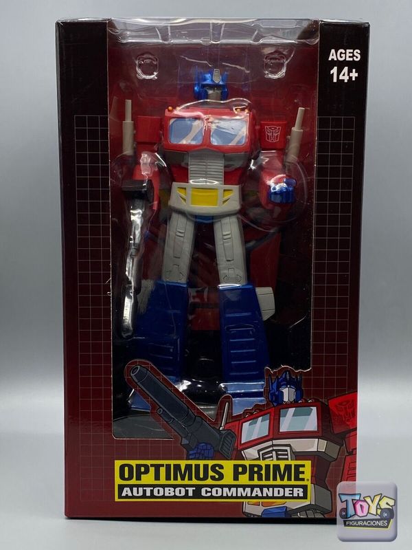 Optimus Prime Autobot Commander - Premium Collectibles Studio - Figure