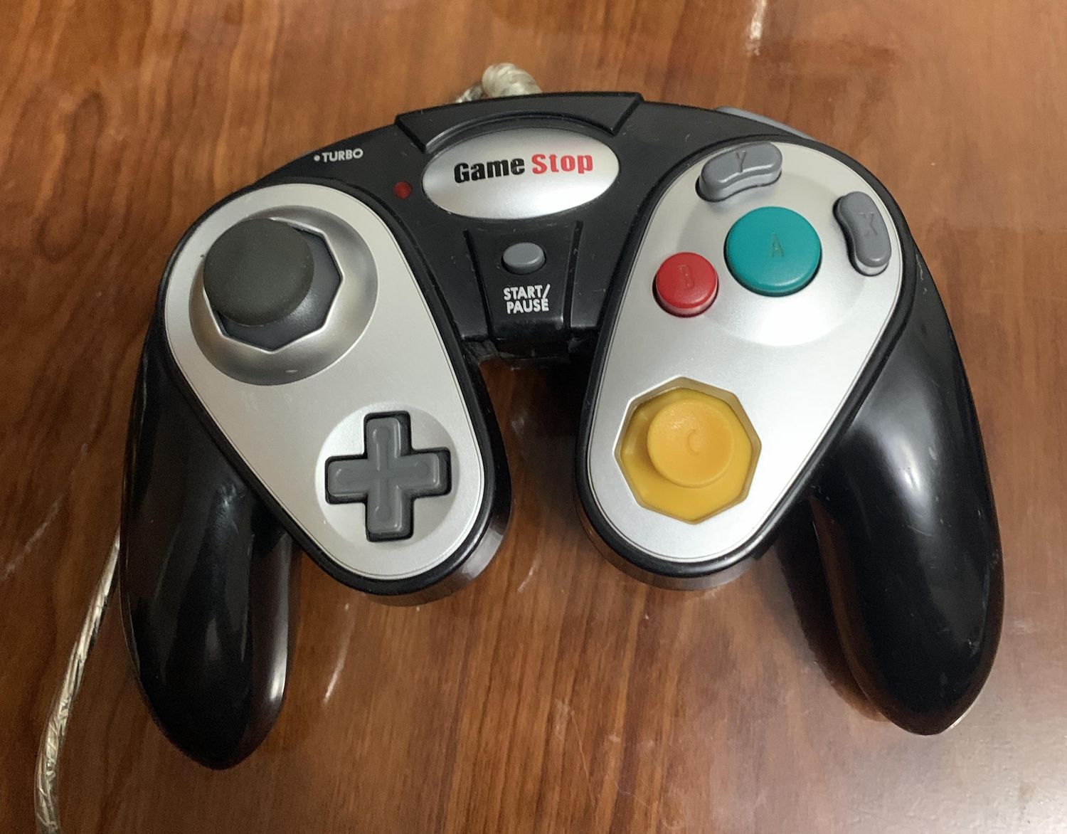 3rd Party - Gamecube Controller Black and Silver