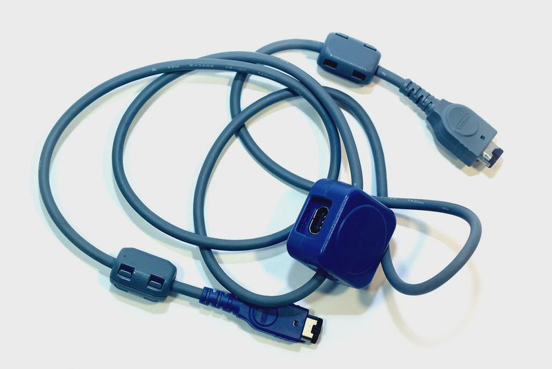 Game Boy (GBA &amp; SP) Link Cable - Intec