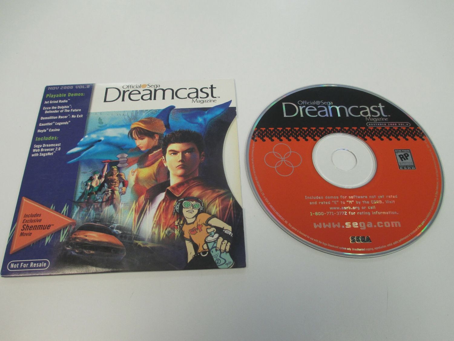 Official Sega Dreamcast Magazine (Nov. 2000, Vol. 8) - Dreamcast
