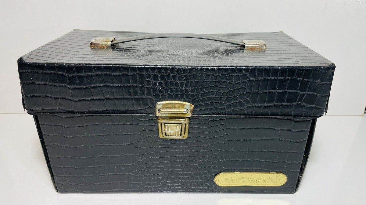 NES Faux Gator Carrying Case - Nintendo Entertainment System