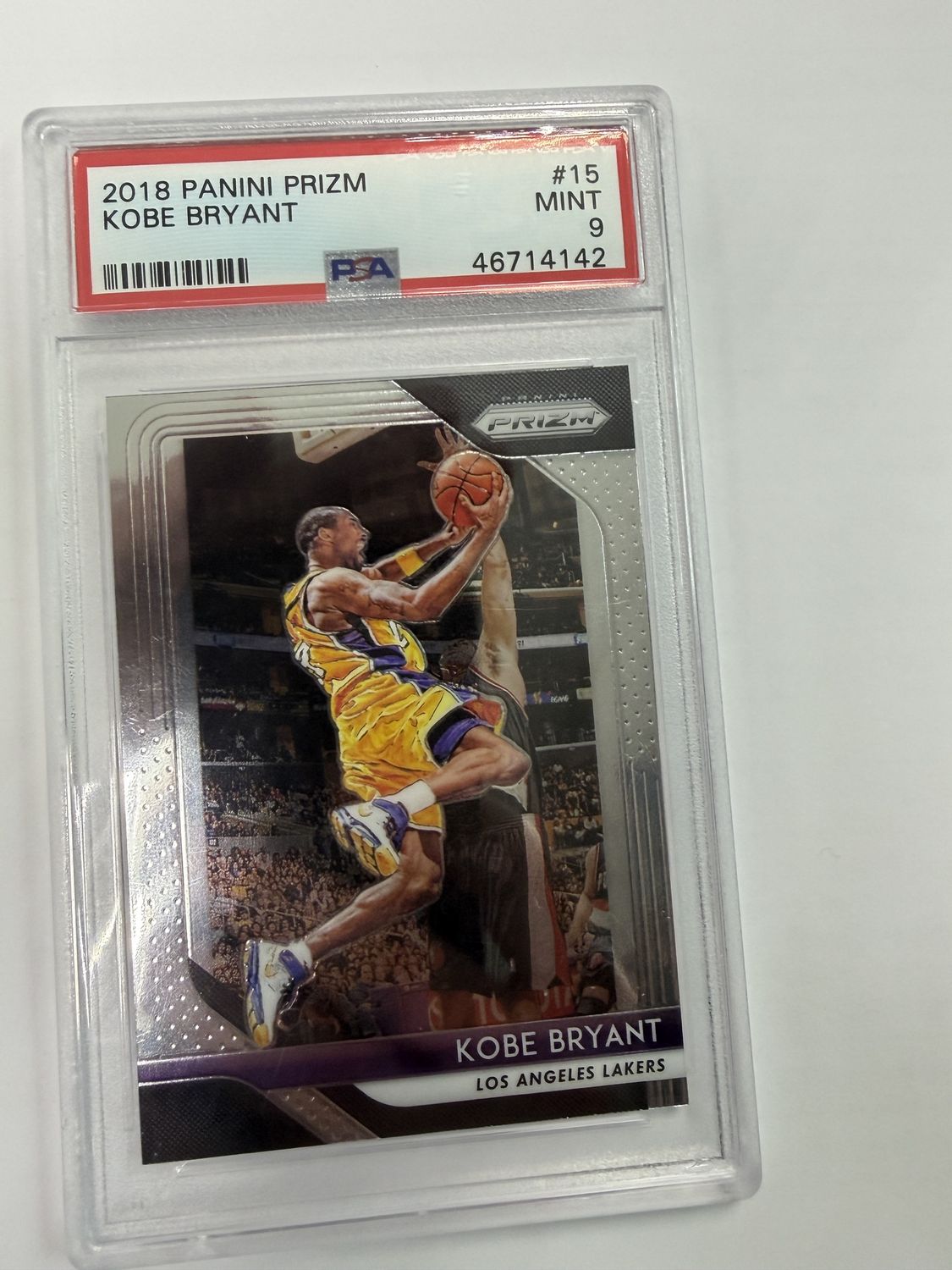 PSA 9 - 2018 PANINI PRIZM #15 KOBE BRYANT (46714142)