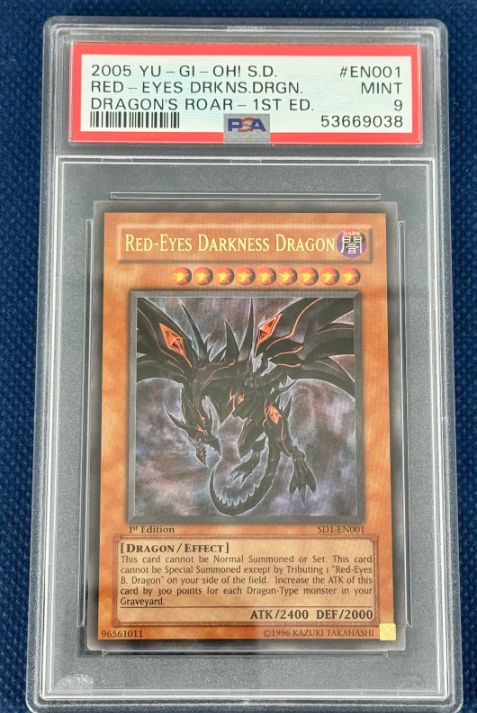 2005 YU-GI-OH! STRUCTURE DECK DRAGON'S ROAR #EN001 RED-EYES DRKNS.DRGN. DRAGON'S ROAR-1ST ED. [53669038]