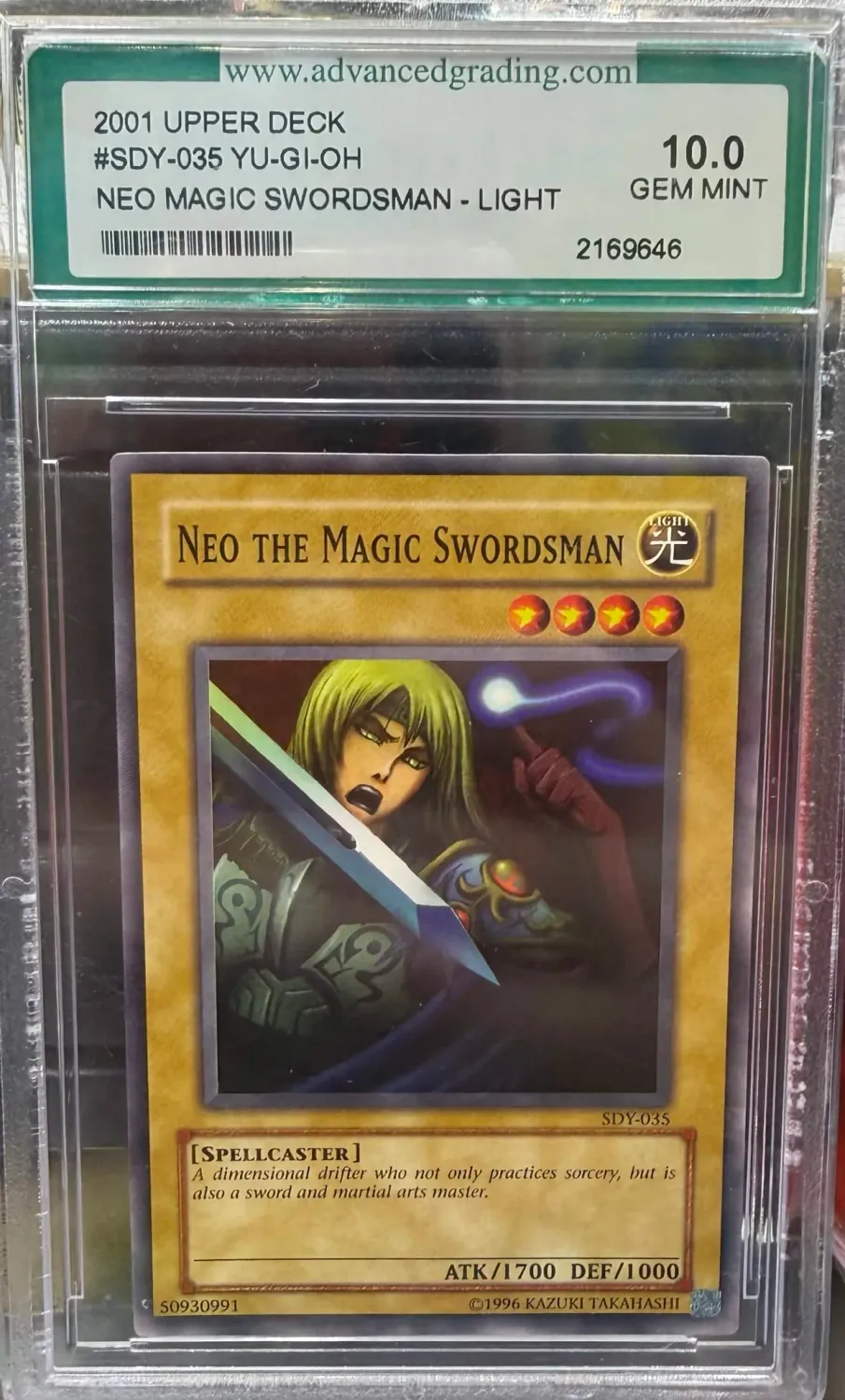ADVANCED GRADING 10 - 2001 UPPER DECK #SDY-035 YU-GI-OH NEO MAGIC SWORDSMAN - LIGHT - [2169646]