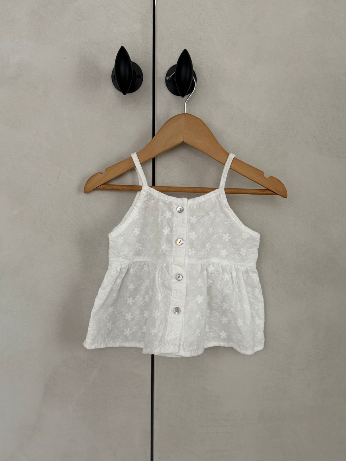 Sleeveless Blouse