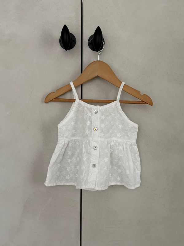 Sleeveless Blouse