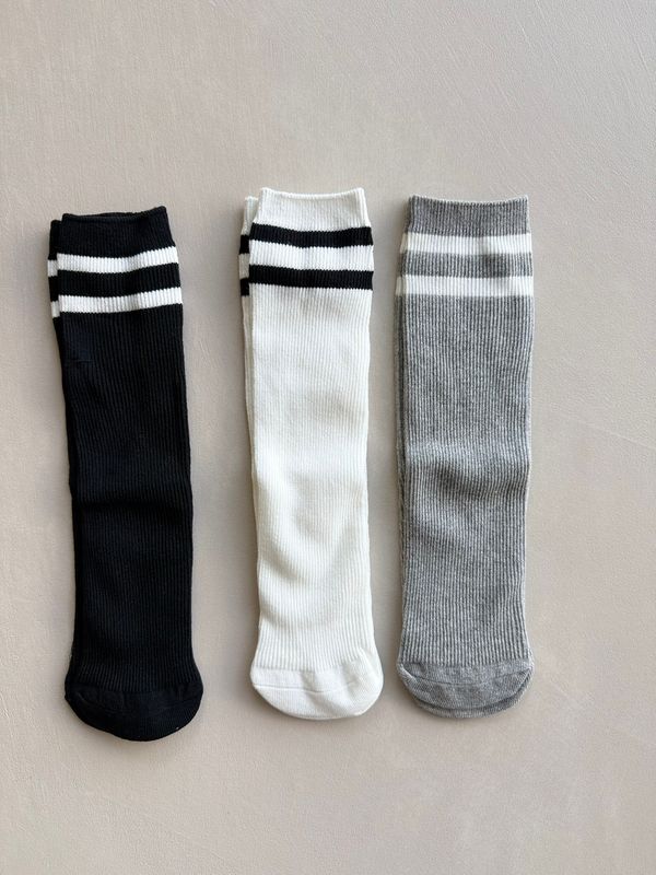 Two Line Socks set 3