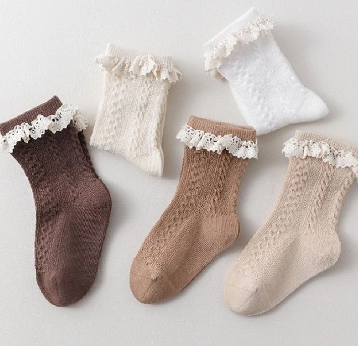 Cabbage Lace Socks