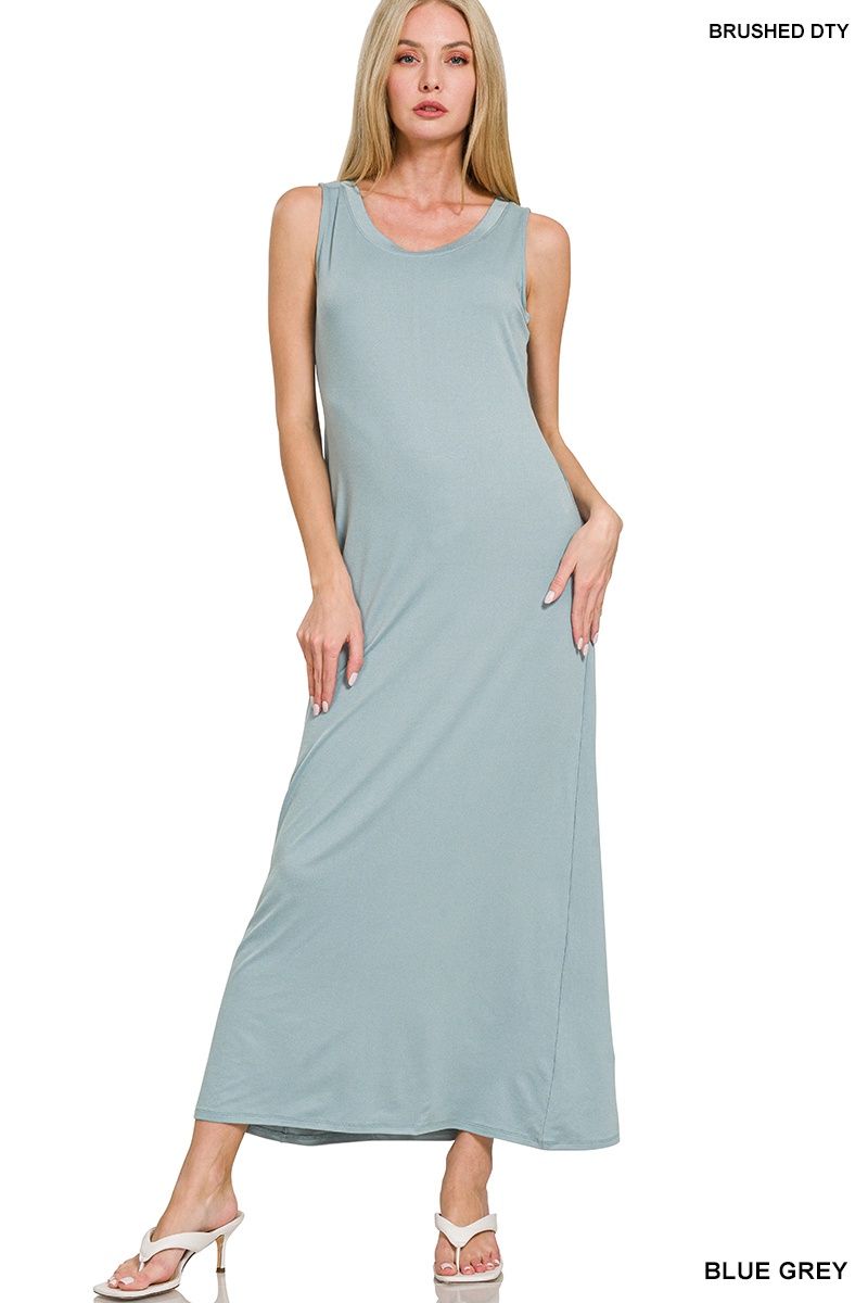SLEEVELESS FLARED SCOOP NECK MAXI DRESS