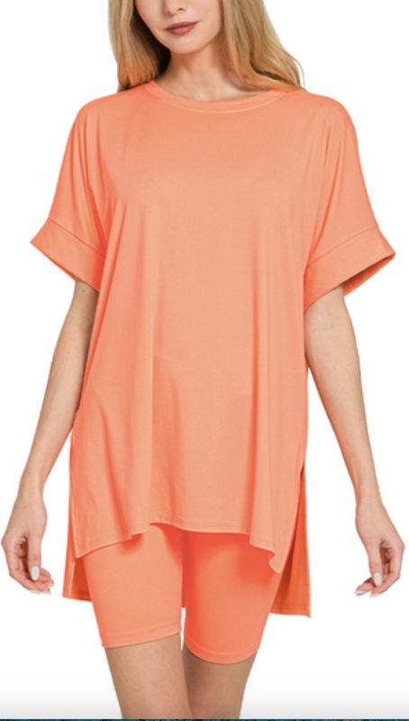 BRUSHED  MICROFIBER ROUND-NECK TOP &amp; BIKER SHORTS