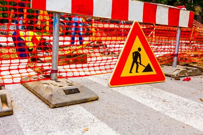 SEGNALETICA  DI SICUREZZA  E AZIENDALE