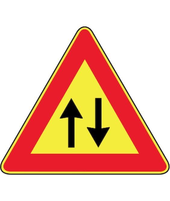 TRIANGOLO "DOPPIO SENSO DI CIRCOLAZIONE" 90 L. R. C1