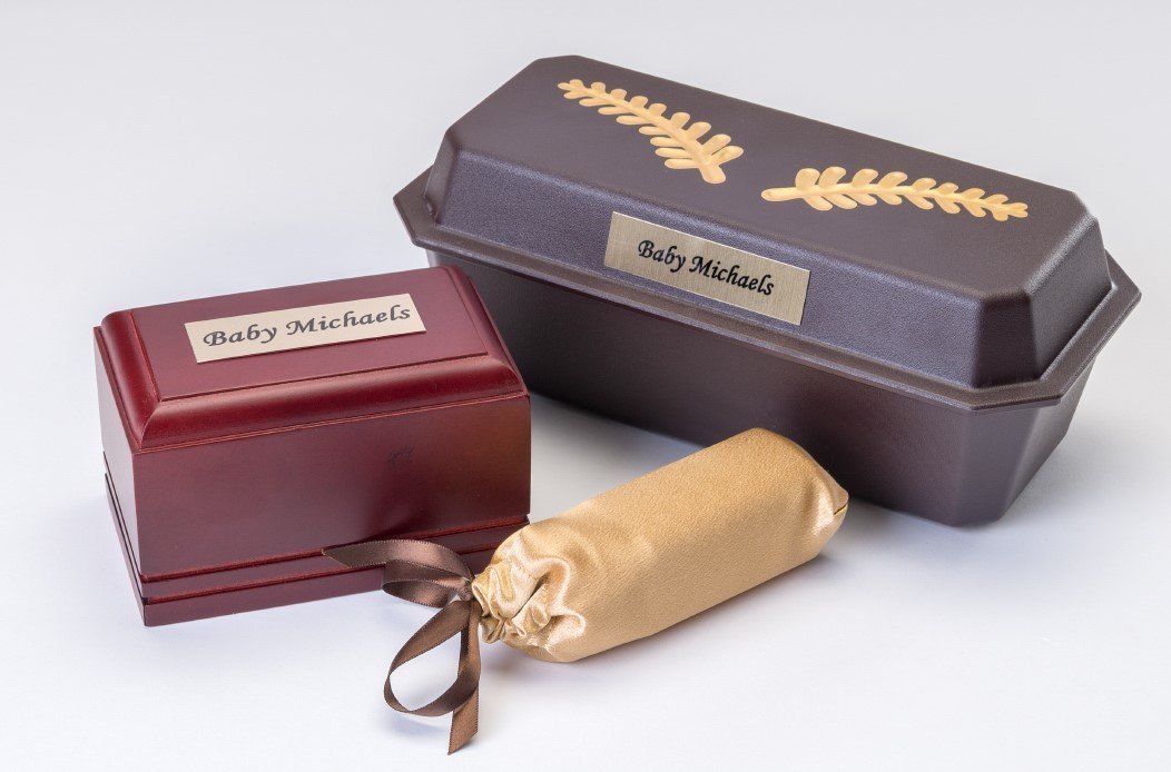 Wooden Baby Casket with Plastic Vault, Vessel and Gold Cover  (up to 13 weeks)   C-4-WG