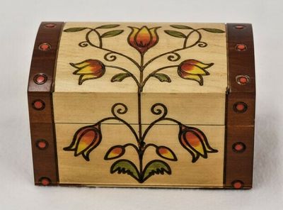 Wood Trinity Flower Urn Box      U-4-Trinity