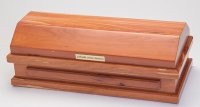 Cedar Baby Casket  (20 inch interior)    C-20-Ced