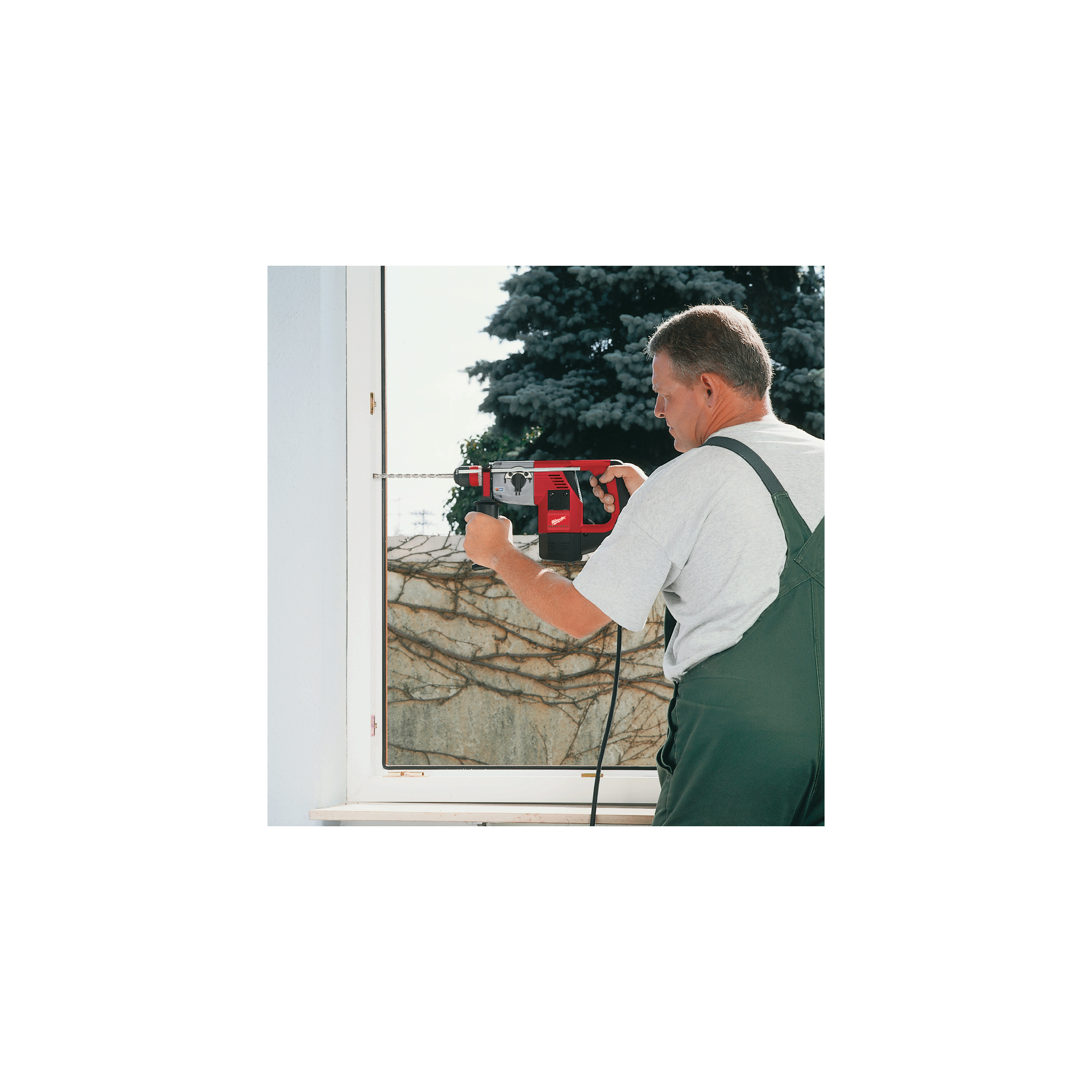 Milawaukee Tassellatore SDS-plus a tre modalità con capacità di foratura fino a 32 mm