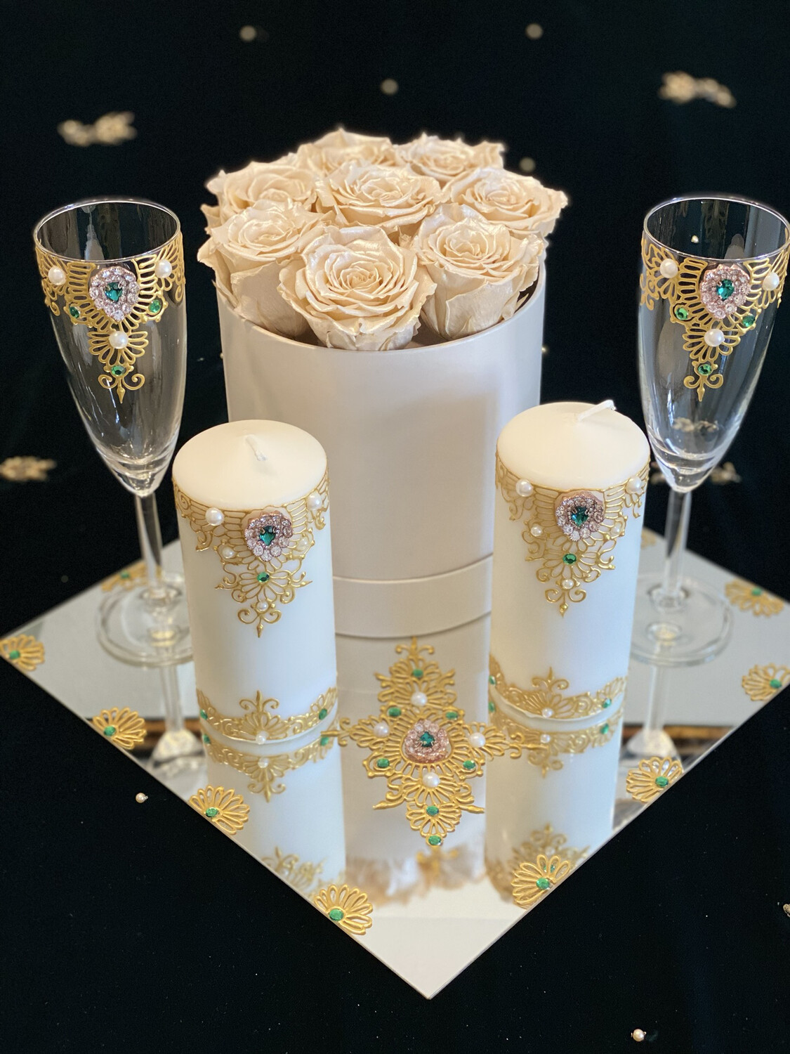 Kerzenarrangement mit Rosenbox