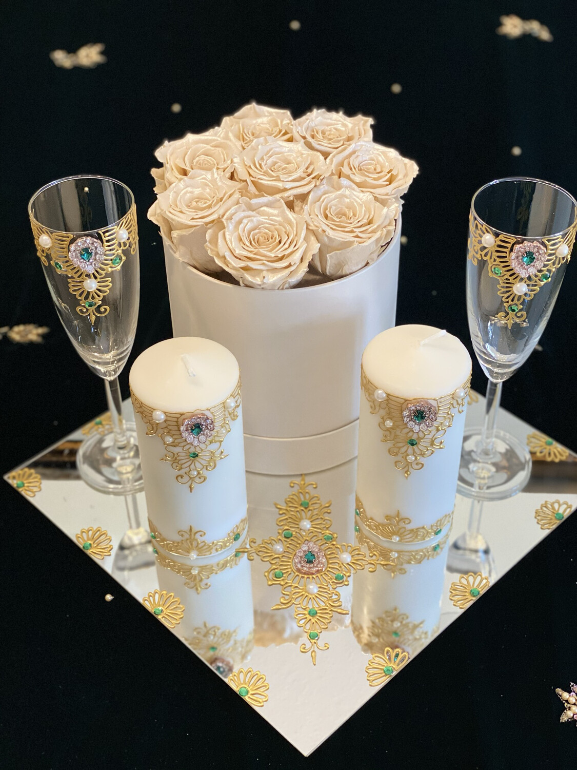 Kerzenarrangement mit Rosenbox