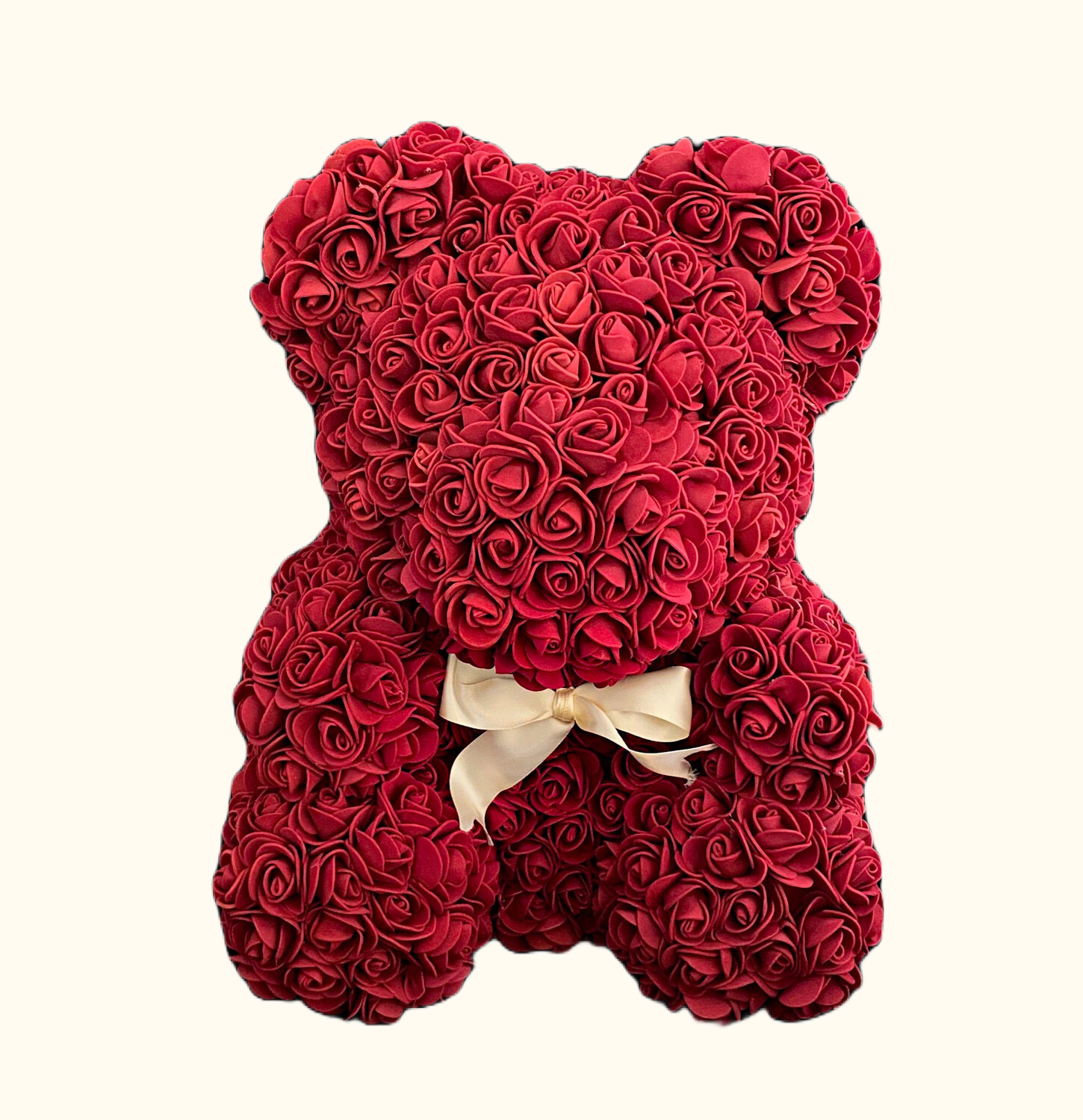 Rosenbär in Bordeaux – Handgemachtes Geschenk mit Stil von Rabia Rose Frankfurt