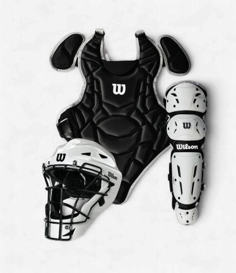 WILSON NEW EZ GEAR™ 2.0 YOUTH CATCHER'S GEAR, Colour: Black, Size: S-M