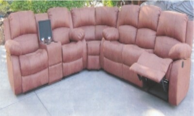 NEVADA CORNER SUITE WITH 4 RECLINERS