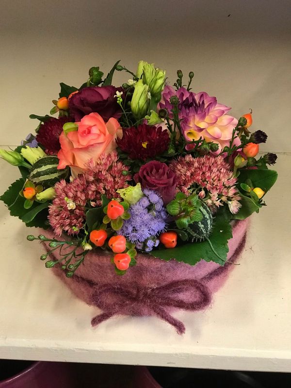 Blumengesteck mittel