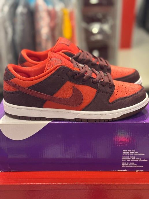 Nike SB Dunk Low Cherry