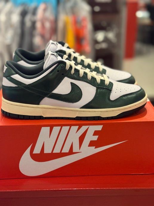 Nike Dunk Low Vintage Green (Women&#39;s)