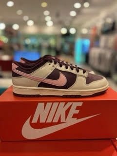 Nike Dunk Low Retro PRM Valentine&#39;s Day (2023)