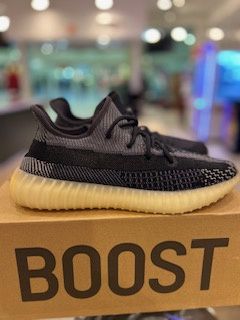 adidas Yeezy Boost 350 V2 Carbon
