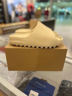 adidas Yeezy Slide Bone