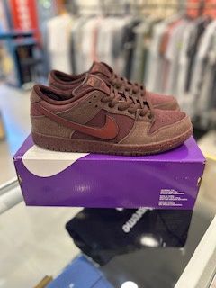 Nike SB Dunk Low City of Love Burgundy Crush