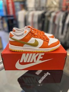 Nike Dunk Low University Gold (Women&#39;s)