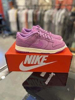 Nike Dunk Low PRM MF Rush Fuchsia (Women&#39;s)