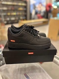 Nike Air Force 1 Low Supreme Black