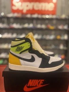 Jordan 1 Retro High White Black Volt University Gold