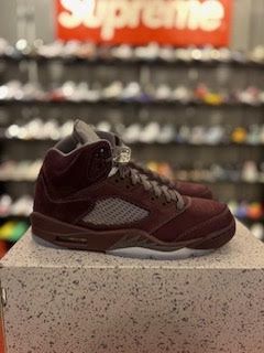 Jordan 5 Retro Burgundy