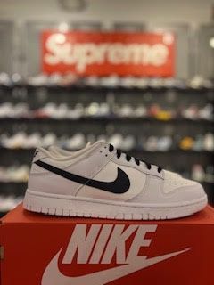 Nike Dunk Low Reverse Panda