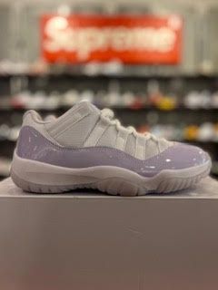 Jordan 11 Retro Low Pure Violet (Women&#39;s)