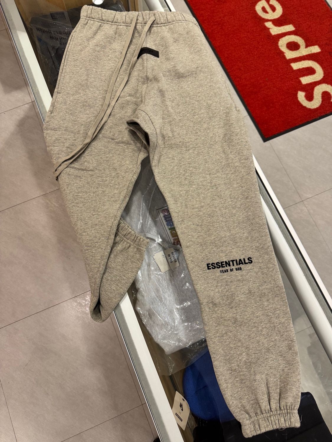Essentials sweatpants dark oatmeal