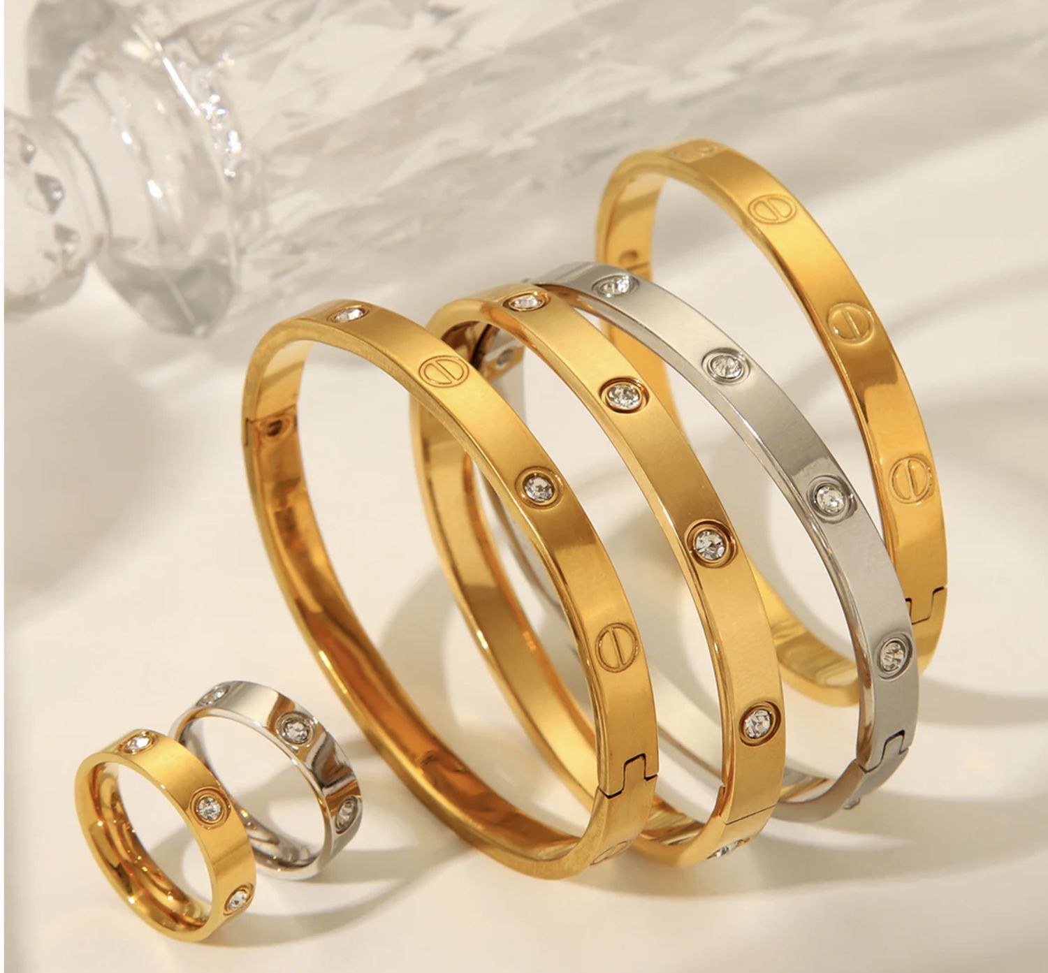 LOVE BRACELET