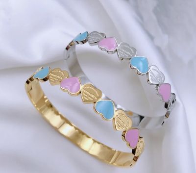 RETURN TO HEART BANGLE