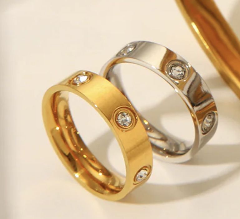 ETERNITY RING