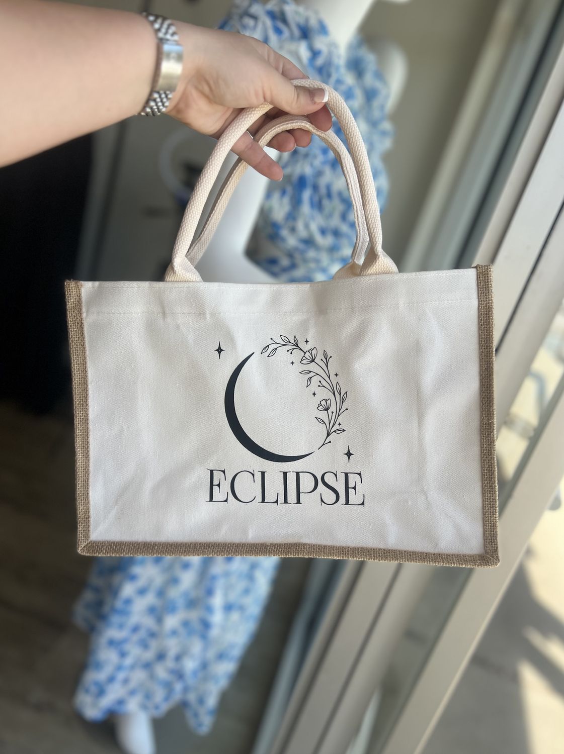 ECLIPSE BURLAP TOTE