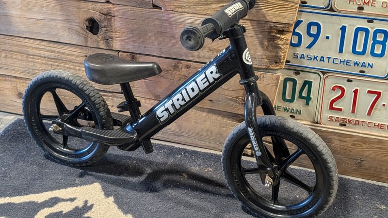 Strider 12 Black Balance Bike (USED)