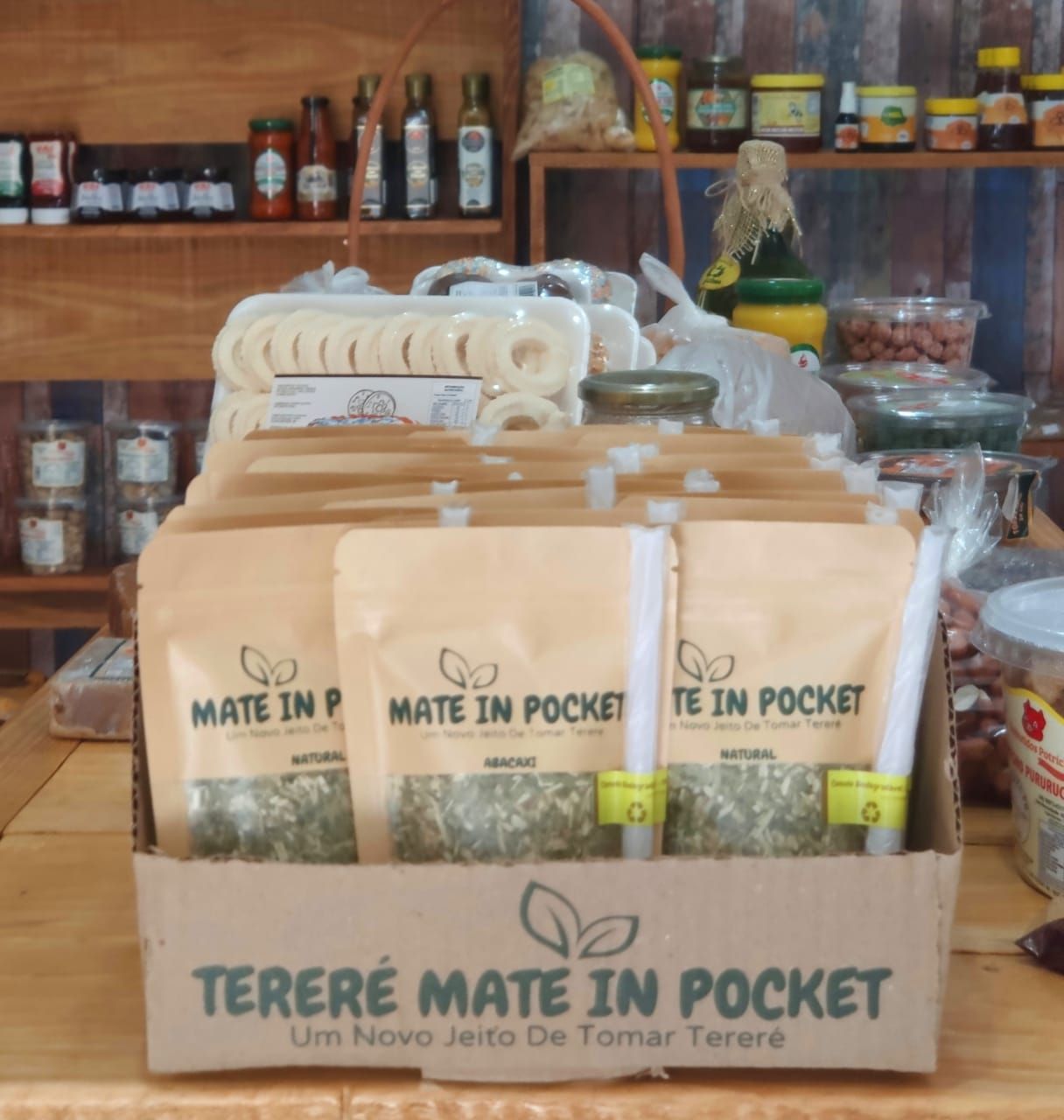 TERERÉ LOJISTA CXA COM 70 UND SORTIDAS + DISPLAY